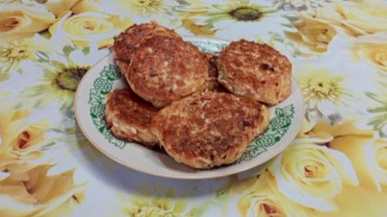 Котлеты из крабовых палочек и сыром