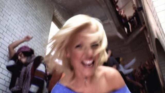 Geri Halliwell -Мужицкий дождь  (клип)