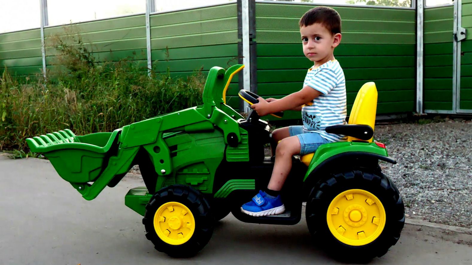 У Эрика новый трактор