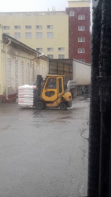 выгрузка фуры