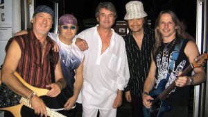 Дым над водой,огонь в небесах...