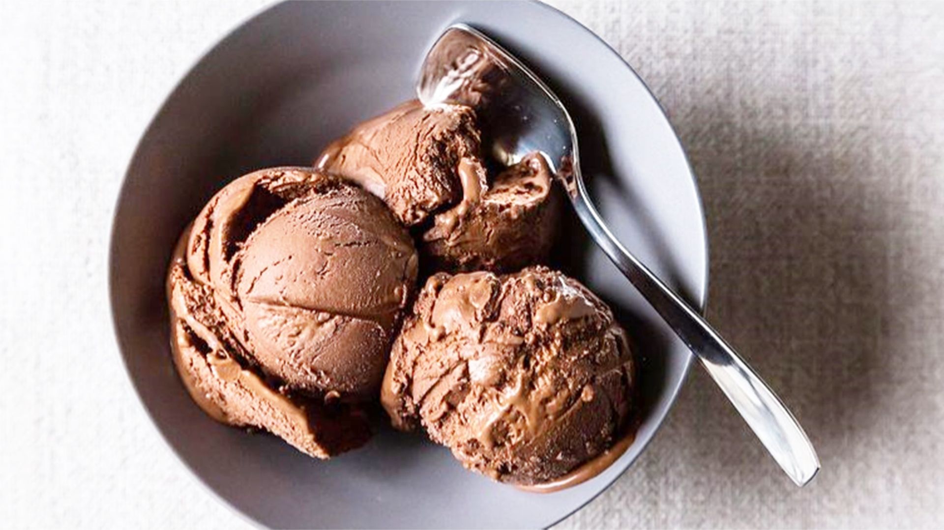 Домашнее шоколадное Мороженое Готовит маленький поварёнок простой - рецепт
