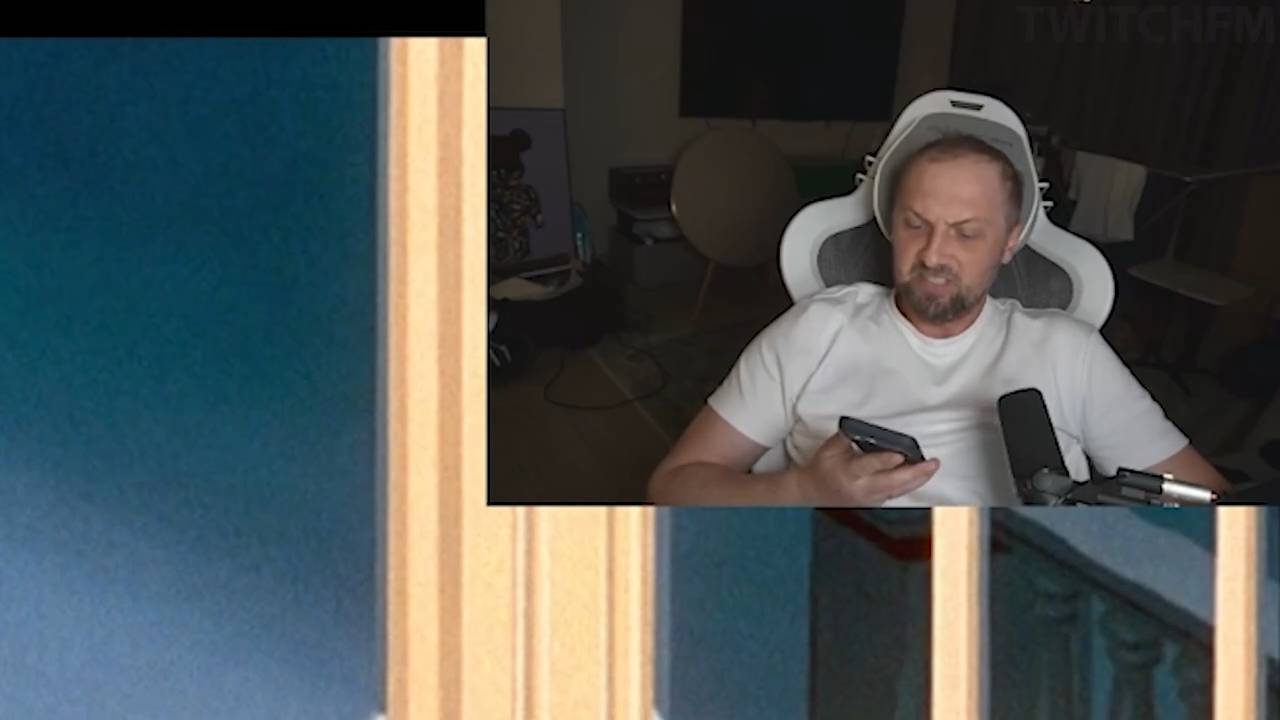 Топ Моменты с Twitch | Стала Альтушкой Фудкортщицей