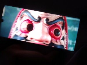 Саша с подругой и дождь