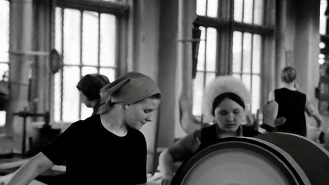 1974 год. Тюмень. Изготовление хоккейных клюшек