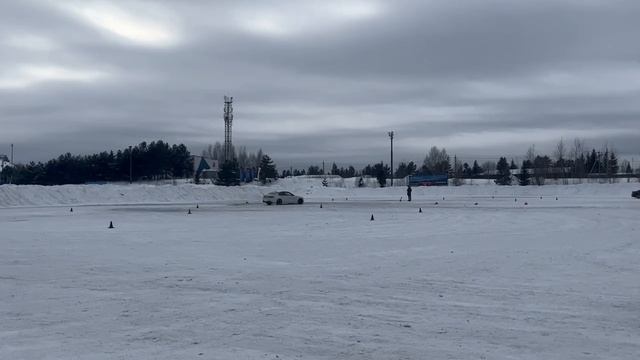 BMW M Driving Experience - Зимний дрифт, вид с площадки