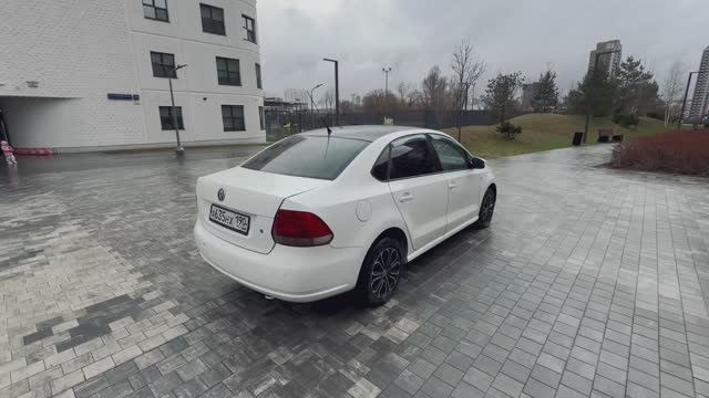 Volkswagen Polo - 445.000₽