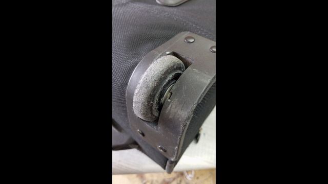 ремонт чемодана