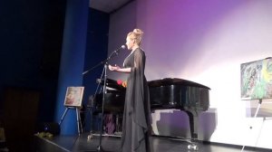 Симон Шурин — «Арбатский двор» (на стихи Б. Ахмадулиной). Исполняют Е. Журавская и А. Гончарова