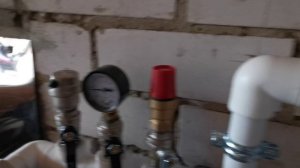 как работает автоматический воздухоотводчик