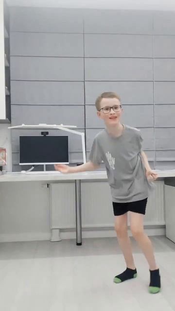 Я танцую под мой любимый момент в фингердэшэ полная версия