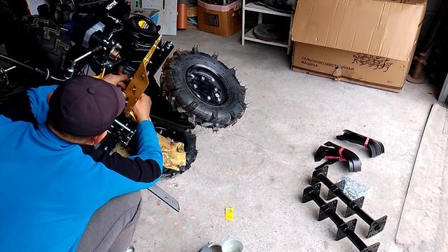 Сборка и обкатка мотоблока ХУТЕР 7500 7,5 л.с. Как собрать фрезы культиватора.