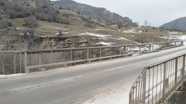 Зима в горах Дагестана путешествие по горным местности мы увидели два моста старый и новый