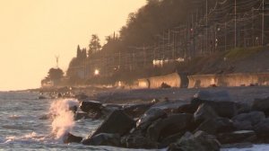 Закат в Сочи и поезда