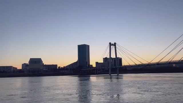 Вантовый мост .Набережная Енисея .Красноярск