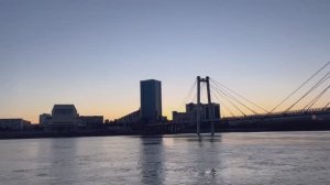 Вантовый мост .Набережная Енисея .Красноярск