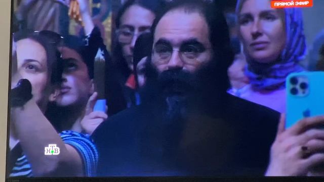 Конца света не будет (ещё год) - Благодатный огонь сошёл в Иерусалиме