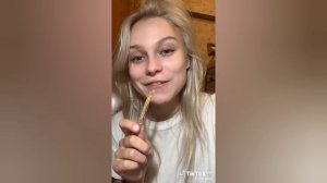 САША РАССКАЗЫВАЕТ