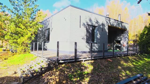 Терраса у дома