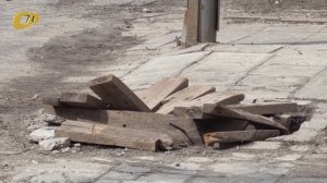 ЖЕЛЕЗНОГОРЕЦ ПОЖАЛОВАЛСЯ НА НЕ ОГОРОЖЕННЫЙ КОЛОДЕЦ РЯДОМ С ПЕРЕКРЕСТКОМ ЛЕНИНА-ГАГАРИНА