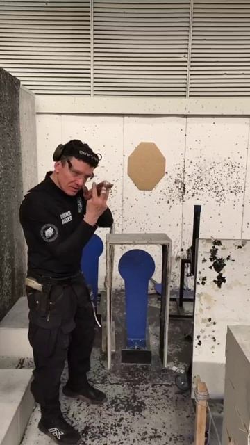 Танцы с маракасами или чёткая мушка