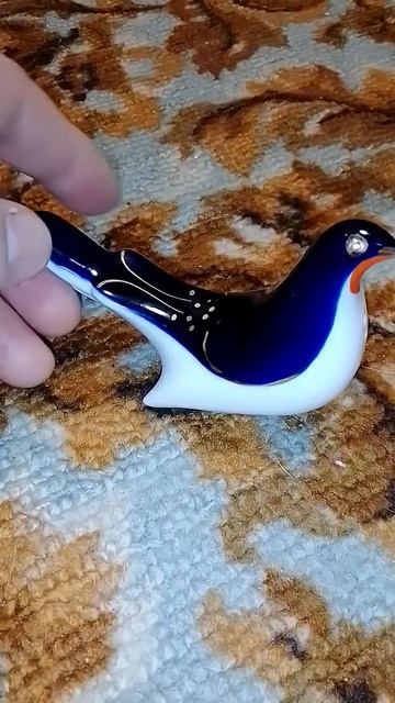 Ласточка-птичка #фарфор #фарфоровыестатуэтки #фарфорссср #лфз #ласточки #ласточка #фарфороваякукла