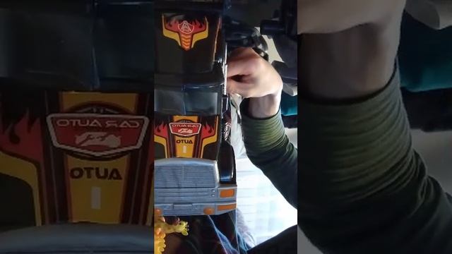 Игрушки перебираем