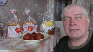 Видео снимает Геннадий Горин про куриные яйца и про три кулича