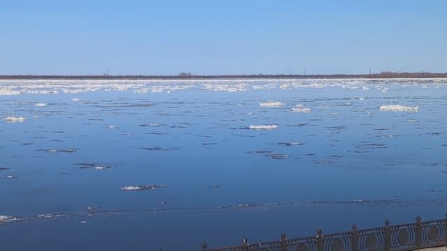 Ледоход на Северной Двине, Архангельск 2026