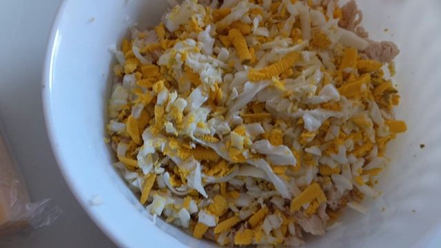 Салат с курицей и болгарским перцем