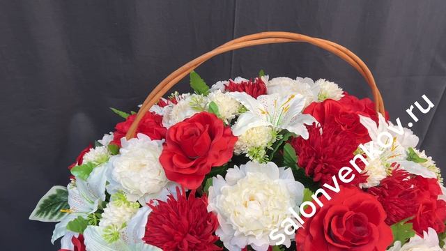 Траурная корзина из искусственных цветов  №36