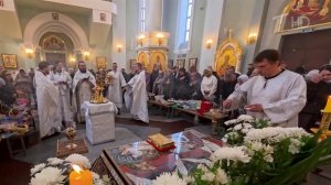 Православные верующие отмечают Великую субботу.