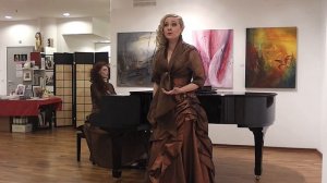 Симон Шурин — «Арбатский двор» (на стихи Беллы Ахмадулиной). Исполняют Е. Журавская и А. Гончарова