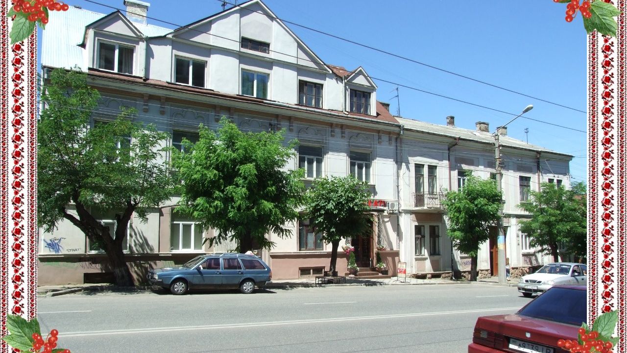 Чернівці   2025  .  Архів