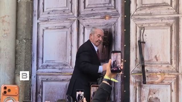 Схождение Благодатного Огня во время войны 2026 год в Иерусалиме открыли храм Гроба Господня