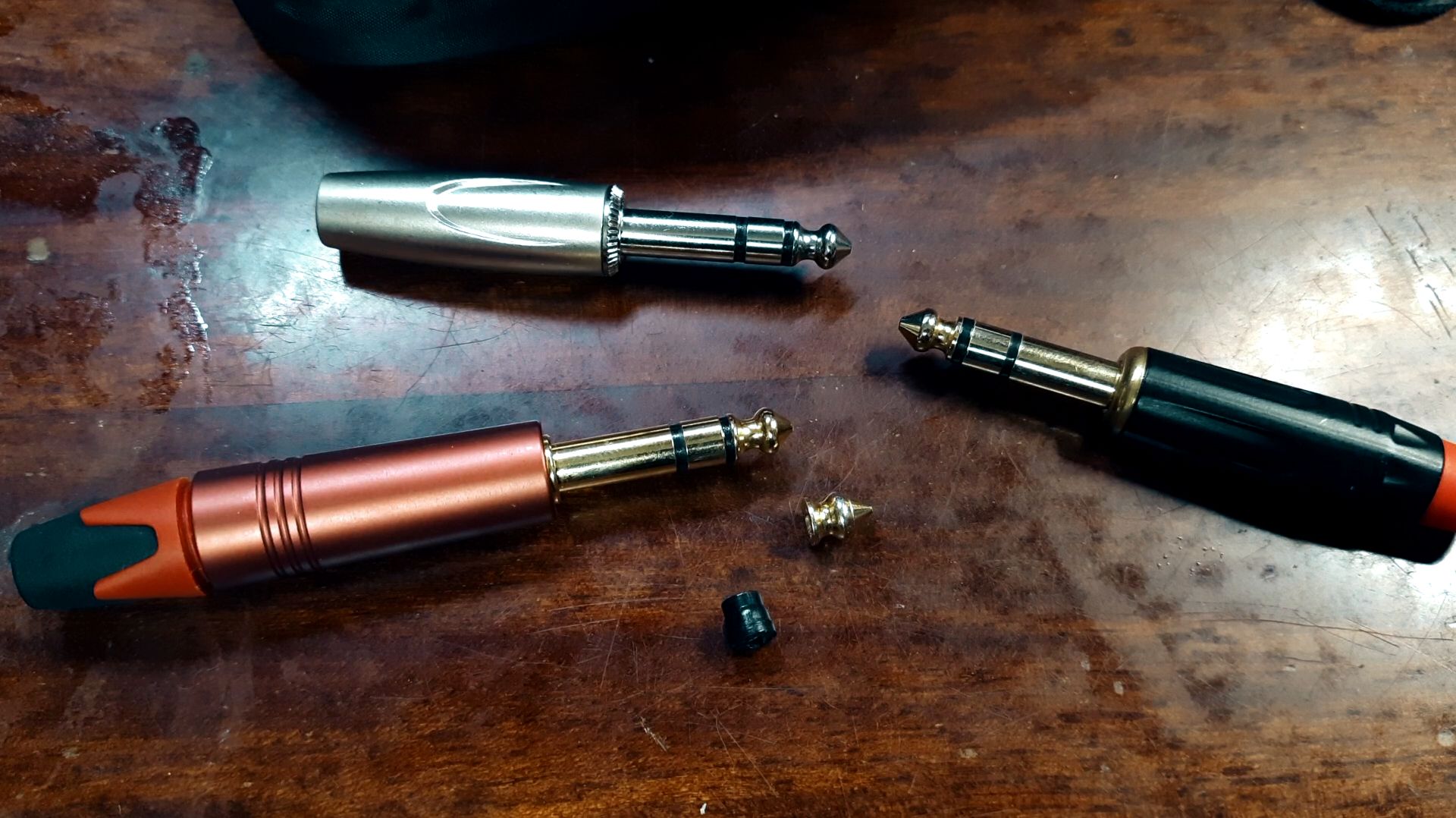 Поломался Застрял  Jack Штекер 6,3мм В Гнезде Разьем Что Делать Вытащить