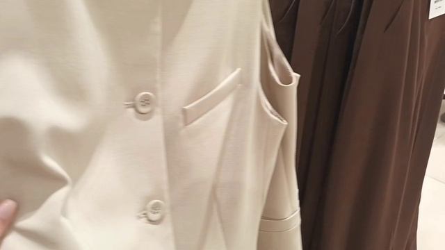 Шопинг с сестрой 🛒купила кофточку 👚примерки🛍️