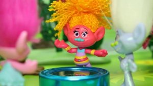 Видео с игрушками Троли - Приключения Розочки смотреть онлайн -.