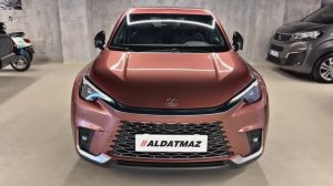 Lexus LBX  2026 обзор
