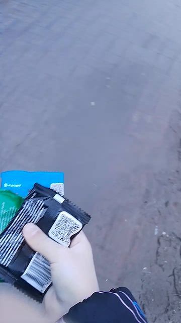 первая часть пошла в магазин