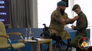 В Саратове состоялся урок мужества "Несломленный" с участием ветерана СВО Евгения Иванова