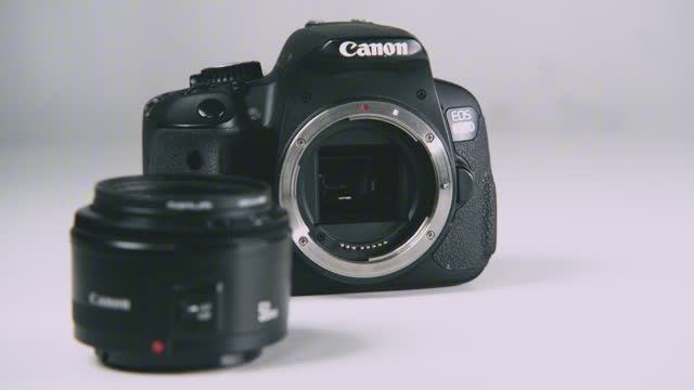 Обзор на Canon 650D Актуален ли в 2026?