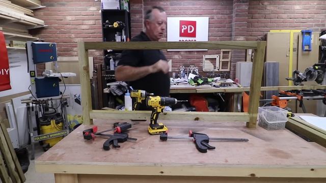 Огромный деревянный сундук для стройки Все что нужно прорабу