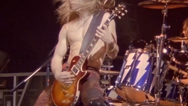 Ozzy Osbourne - Crazy Train (Live Loud) смотреть онлайн