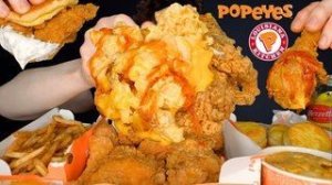 АСМР МУКБАНГ жареная курица Popeyes, сэндвич с курицей, макароны с сыром и картофель фри