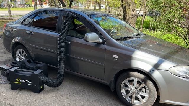 Устраняю запах прошлых владельцев в авто