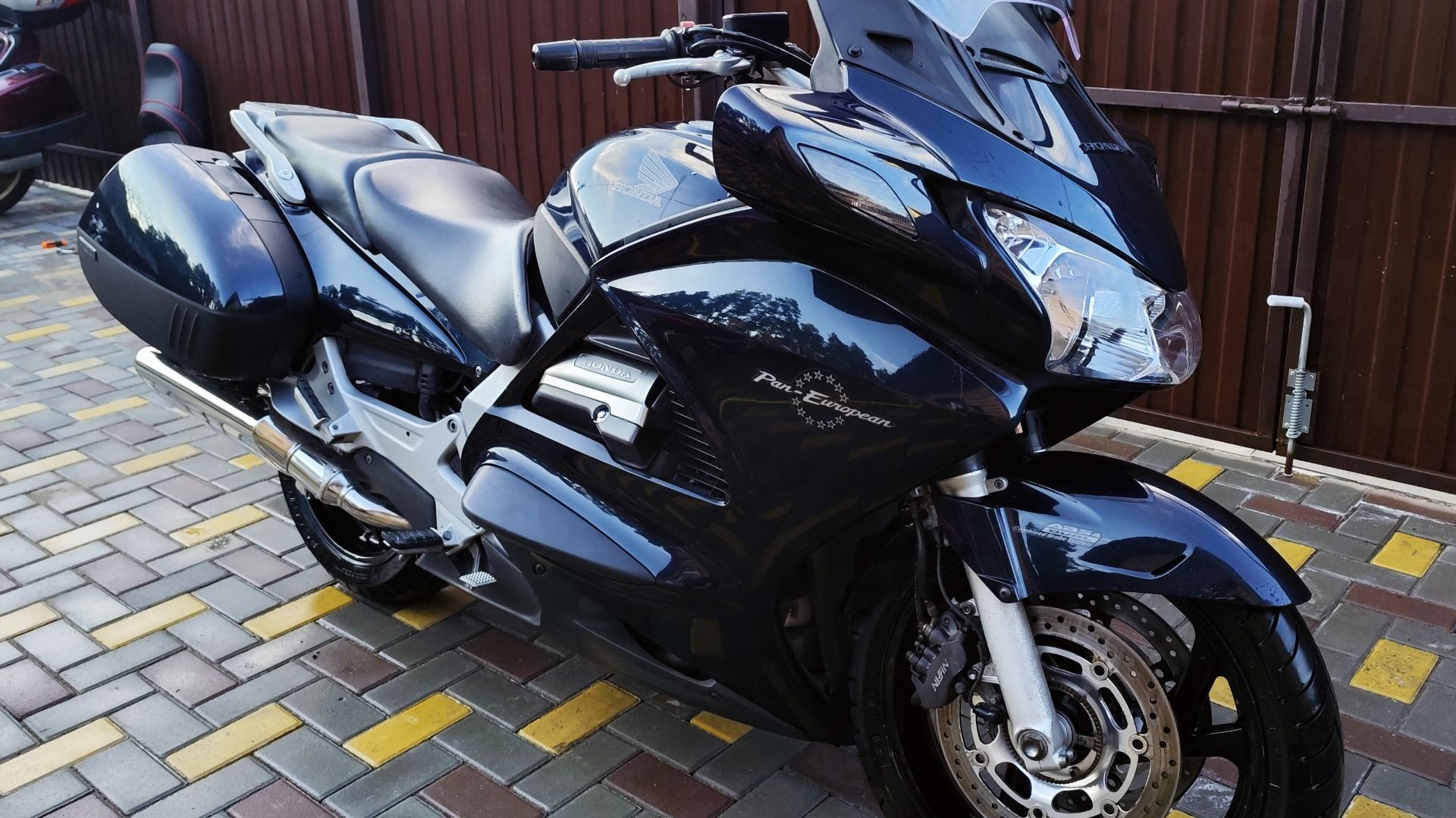 Honda ST1300 Pan Синяя 2002 смотреть онлайн