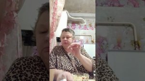 Полезла в холодильник, а может не надо????