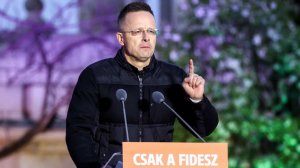 Сийярто: Венгрия сохранит свой политический курс при победе Орбана