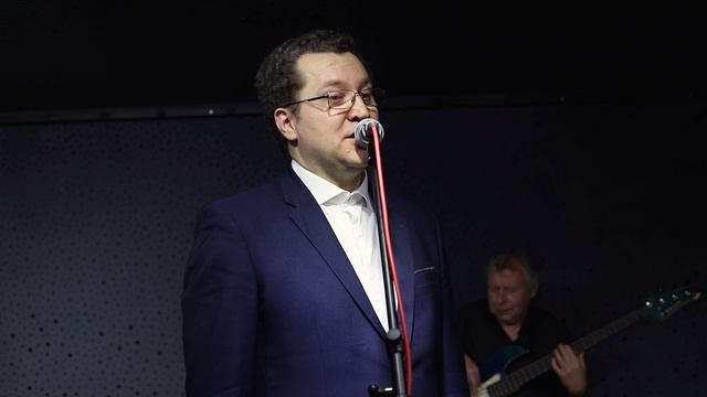 Александр Стрижиченко — Старый клён (А. Пахмутова – М. Матусовский)